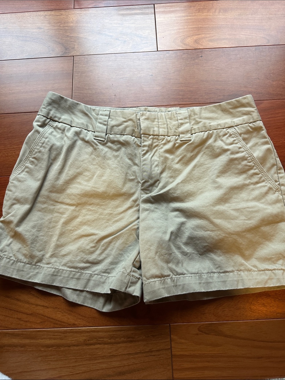 Tommy Hilfiger Women's Khaki Bermuda Shorts size 8